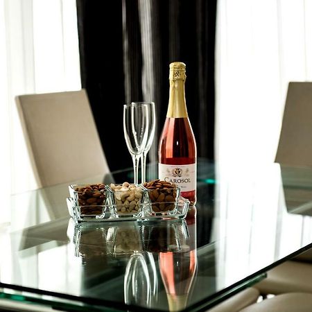Sophia Court Apartment Larnaca Bagian luar foto