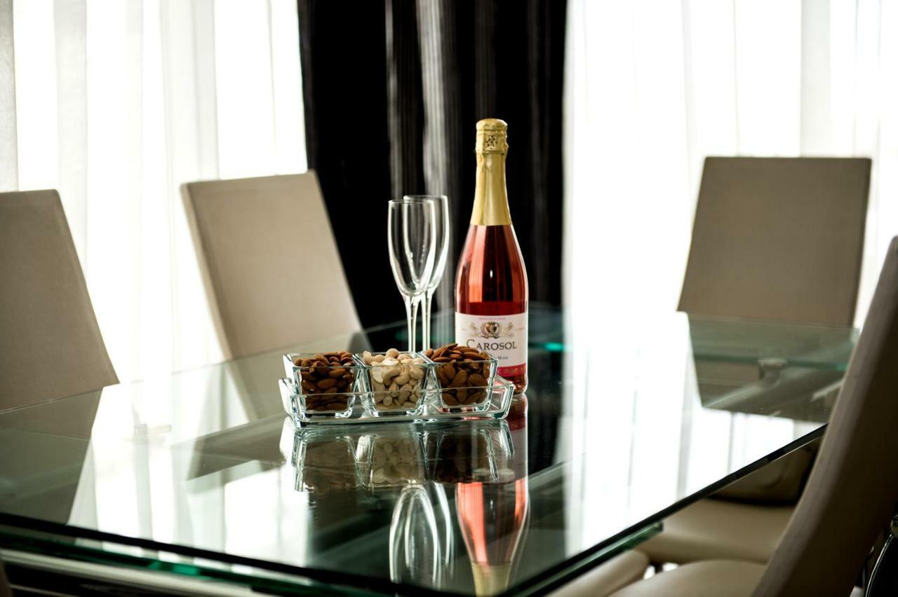 Sophia Court Apartment Larnaca Bagian luar foto