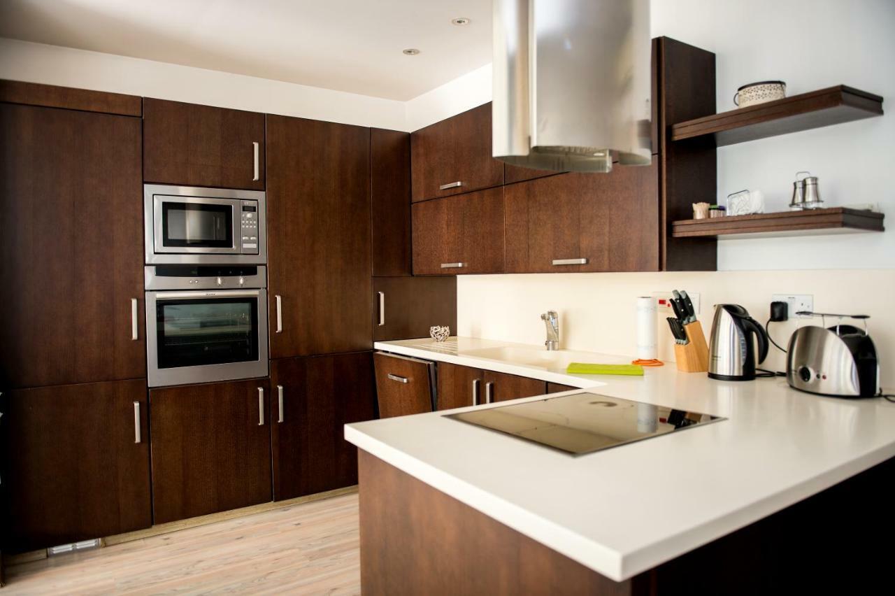 Sophia Court Apartment Larnaca Bagian luar foto