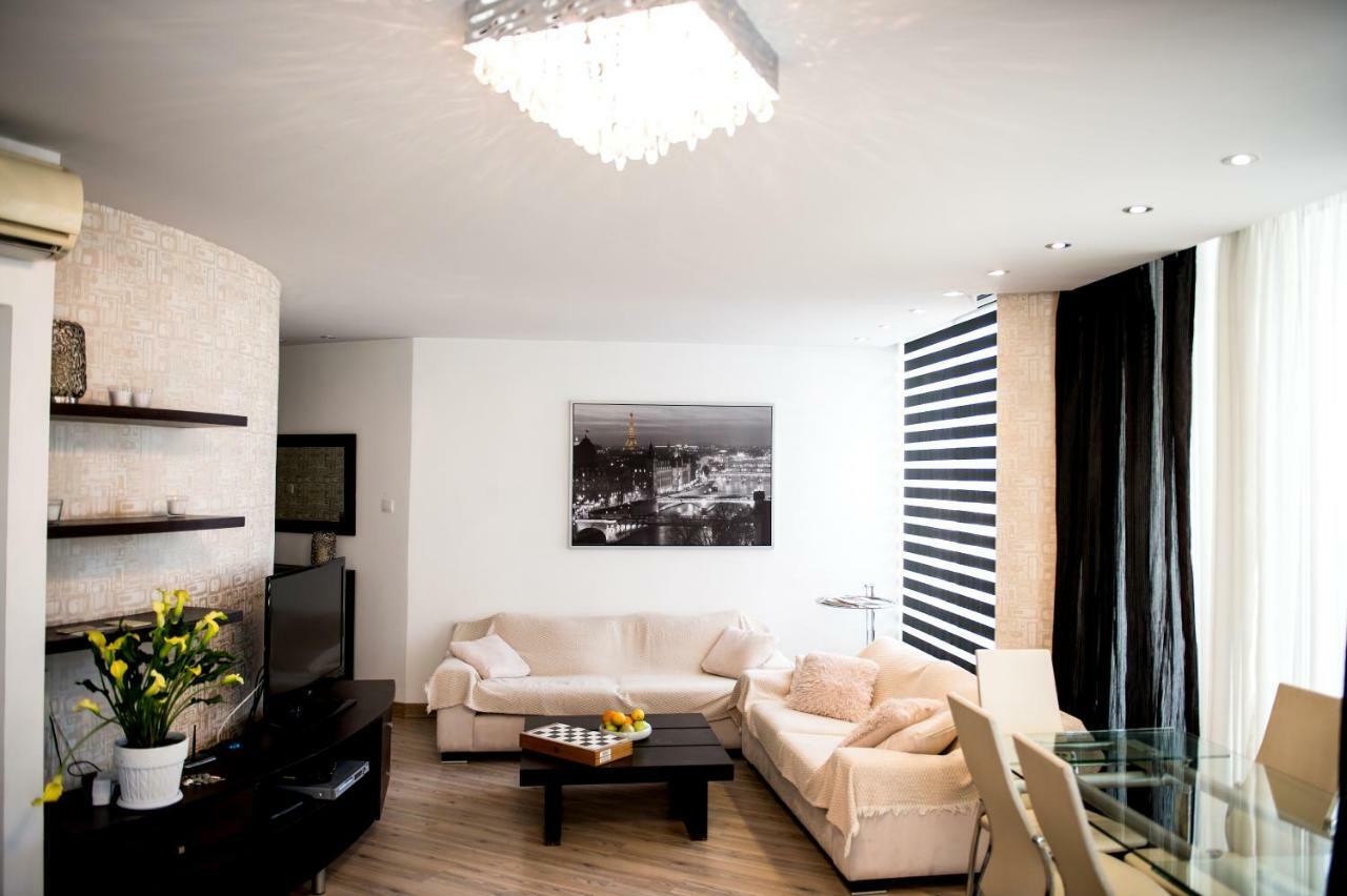 Sophia Court Apartment Larnaca Bagian luar foto