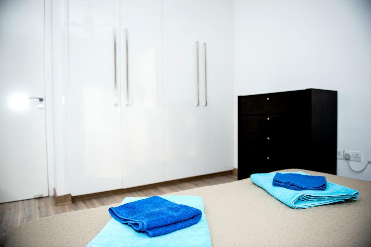Sophia Court Apartment Larnaca Bagian luar foto